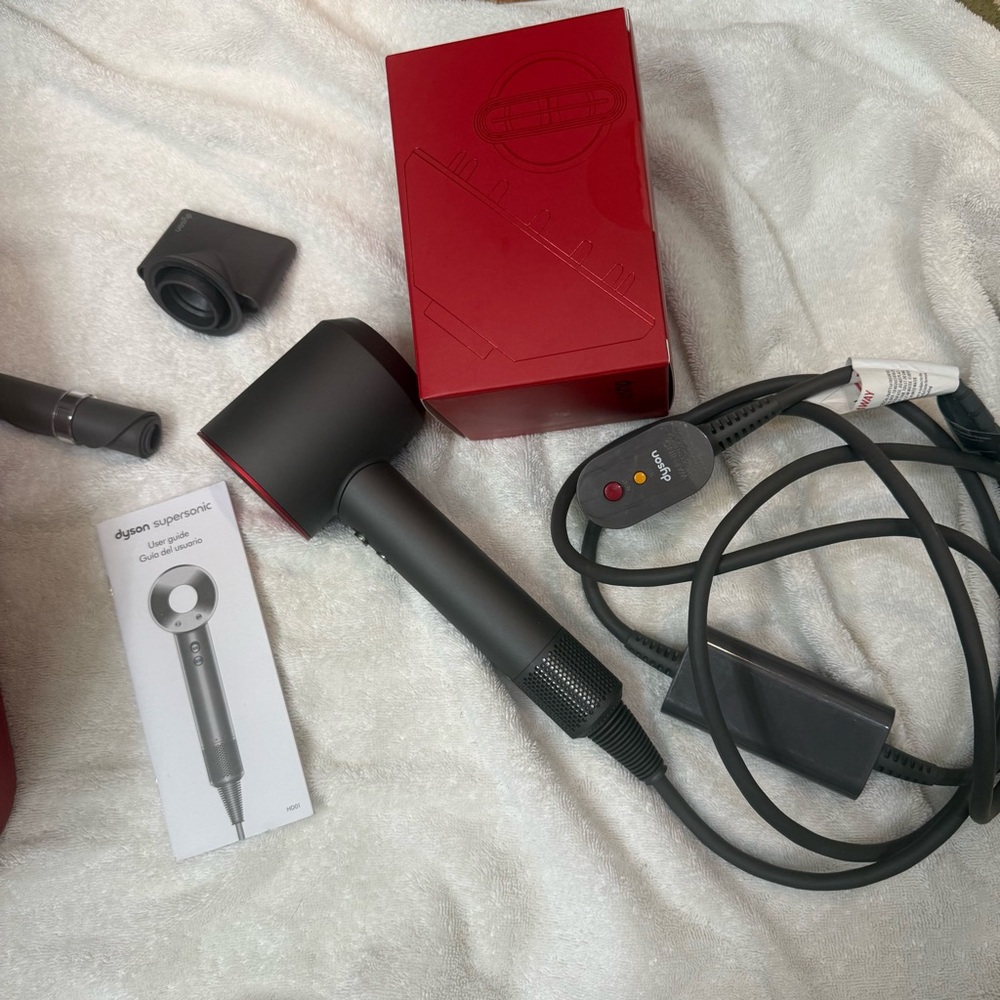 Dyson Supersonic Hair Dryer in Red and Gray